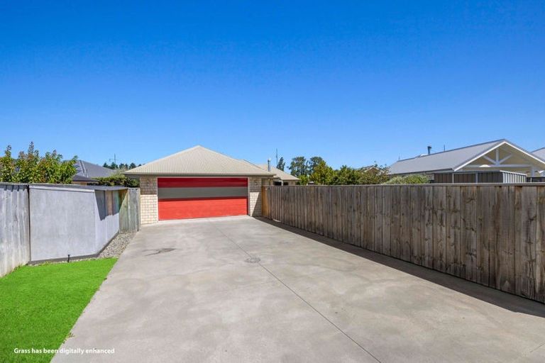 Photo of property in 48 Tutaipatu Avenue, Pegasus, 7612
