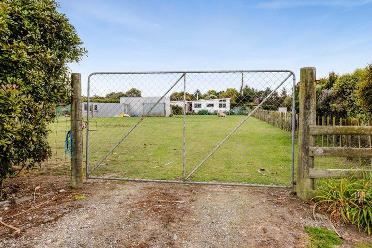 Photo of property in 135 Turuturu Road, Hawera, 4674