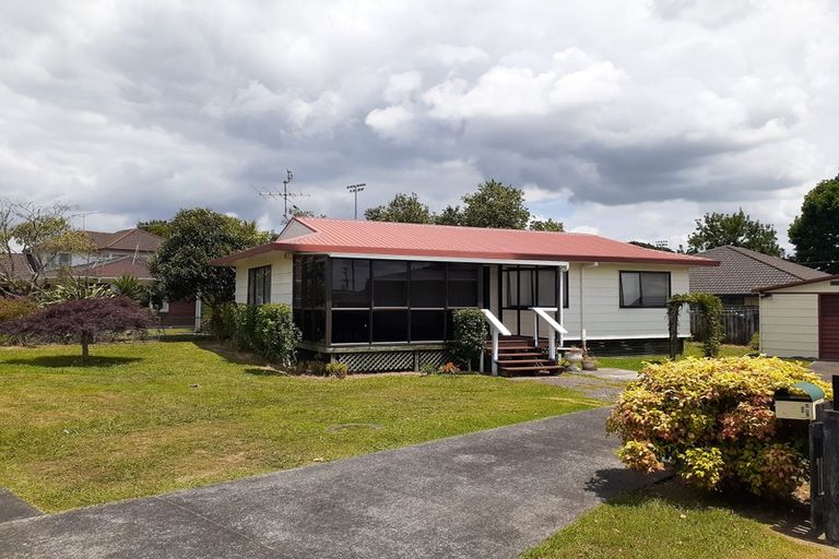 Photo of property in 5 Alpha Street, Papakura, 2110