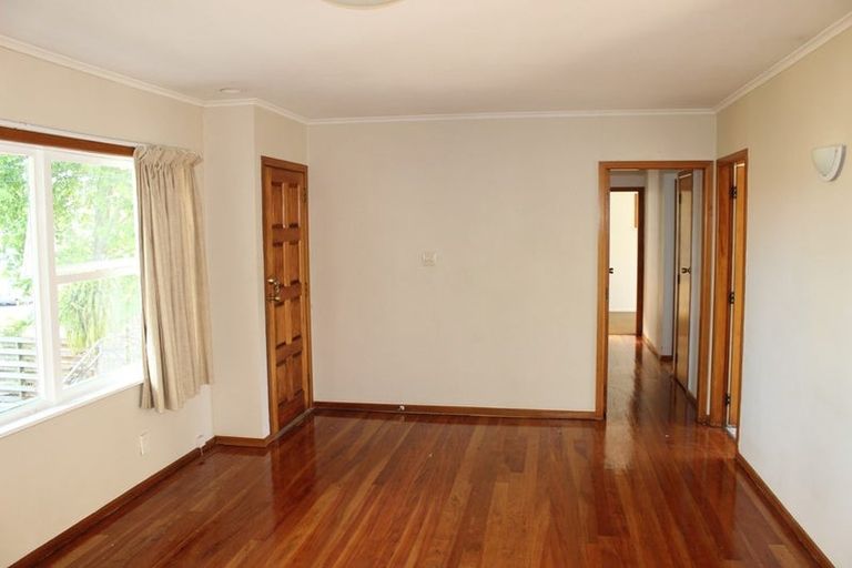 Photo of property in 154 Archers Road, Glenfield, Auckland, 0629