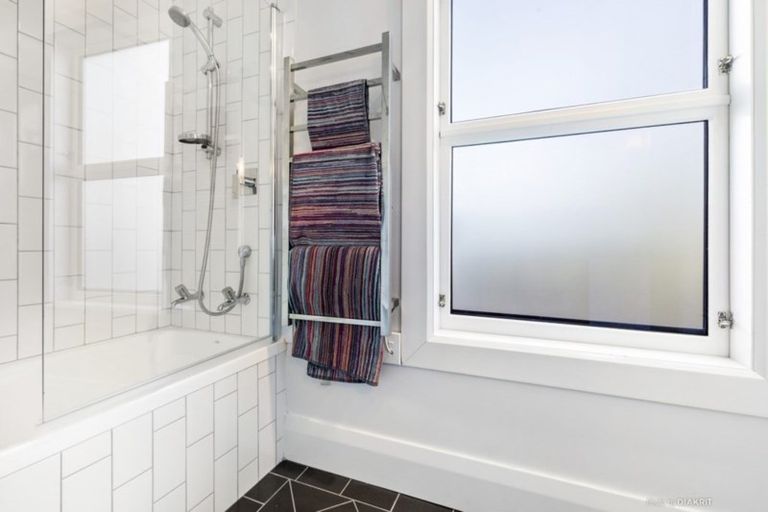 Photo of property in 4 Amritsar Street, Khandallah, Wellington, 6035