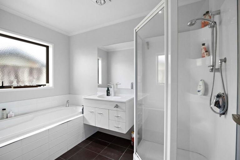 Photo of property in 105 Barrington Drive, Huntington, Hamilton, 3210