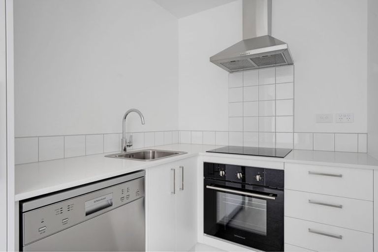 Photo of property in 101/3 Rauemi Way, Te Atatu South, Auckland, 0610