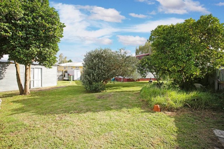 Photo of property in 33 Tairere Crescent, Rosehill, Papakura, 2113