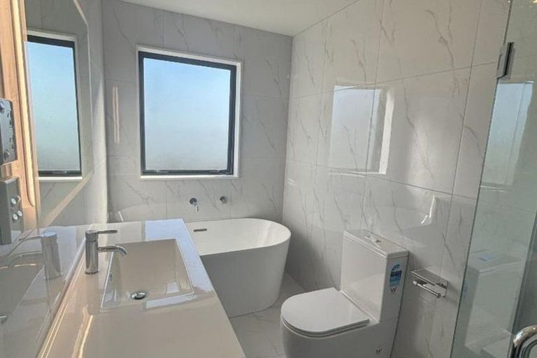 Photo of property in 796 Chapel Road, Northpark, Auckland, 2016