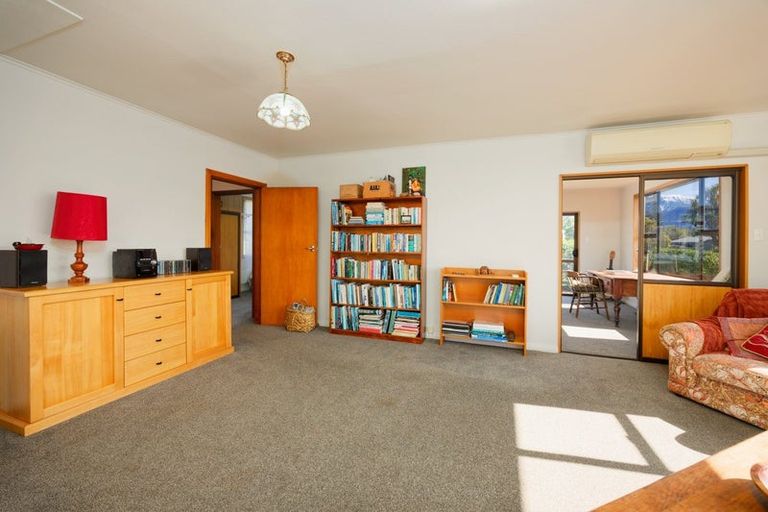 Photo of property in 17 Deal Street, Kaikoura, 7300