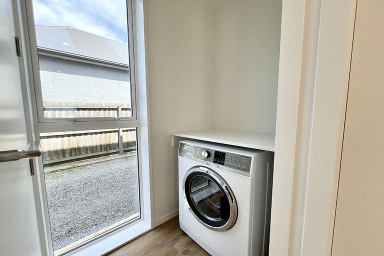 Photo of property in 2/23 Woodville Street, Edgeware, Christchurch, 8013