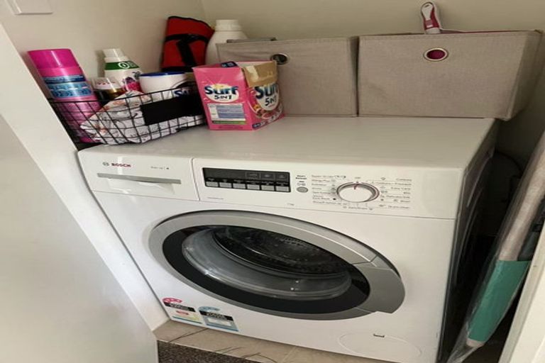 Photo of property in 4 Halder Place, Torbay, Auckland, 0632