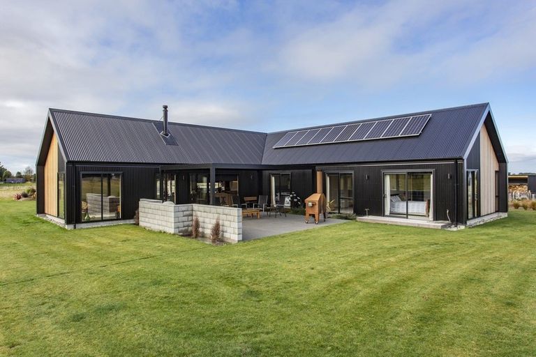 Photo of property in 235 Kennedys Hill Road, Cust, Rangiora, 7471