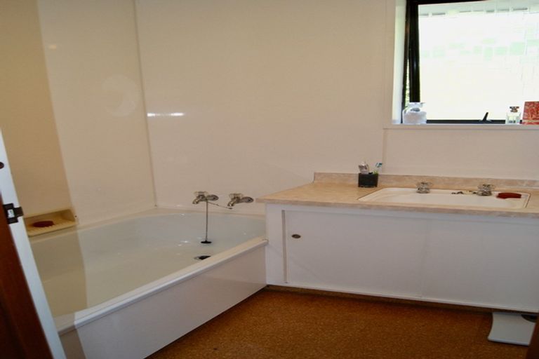 Photo of property in 21 Dunback Street, Waynes, Palmerston, 9483