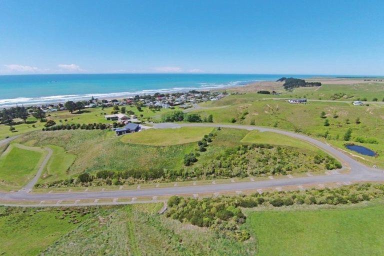 Photo of property in 3 Bull Lane, Riversdale Beach, Masterton, 5872
