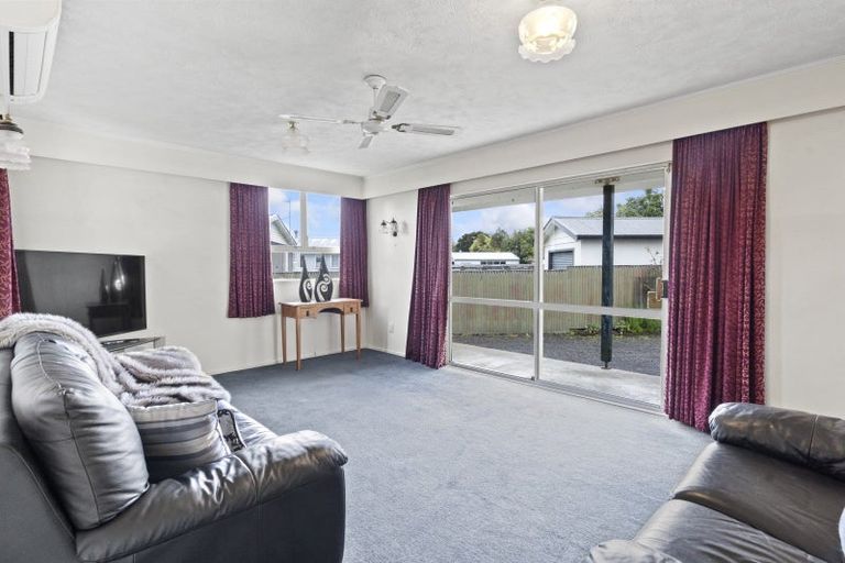 Photo of property in 25 Moore Crescent, Carterton, 5713