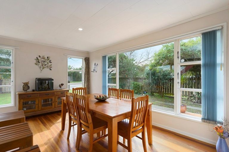 Photo of property in 14 Walton Road, Paraparaumu Beach, Paraparaumu, 5032