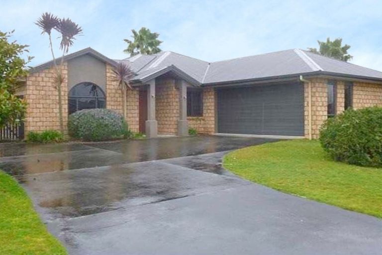 Photo of property in 6 Westminster Place, Rototuna North, Hamilton, 3210