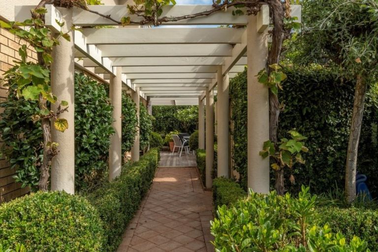 Photo of property in 544b Otumoetai Road, Matua, Tauranga, 3110