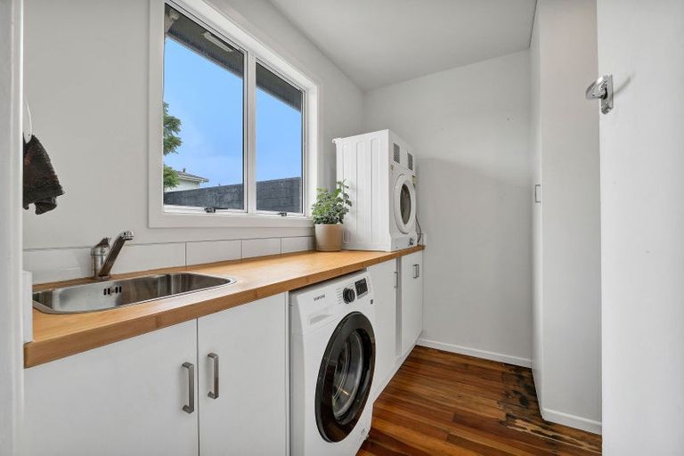 Photo of property in 7 Hursthouse Street, Vogeltown, New Plymouth, 4310