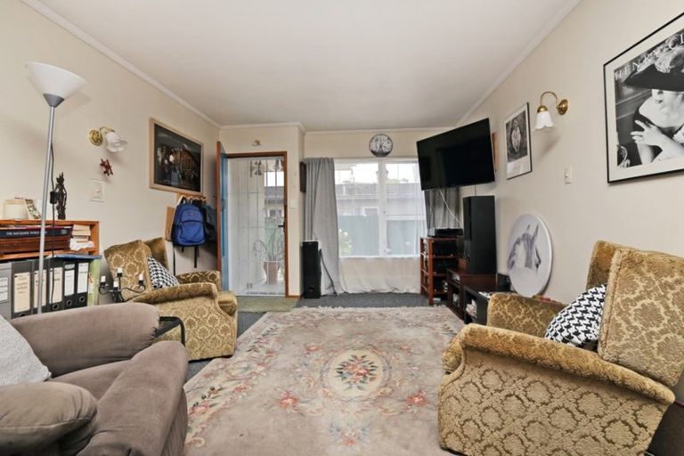 Photo of property in 2/381 Kennedy Road, Pirimai, Napier, 4112