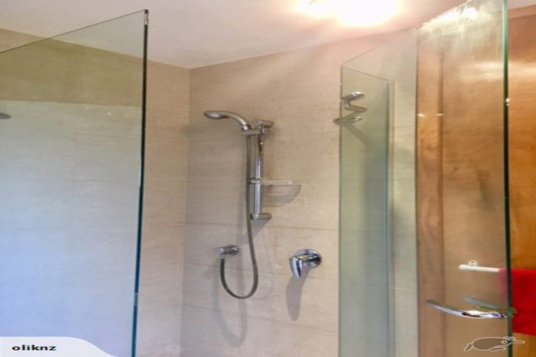 Photo of property in 62 Park Road, Glenfield, Auckland, 0629