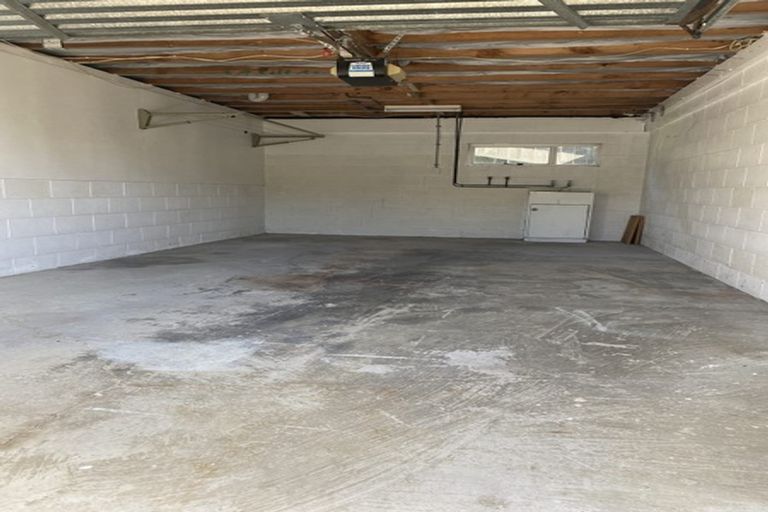 Photo of property in 1/30 Acacia Road, Torbay, Auckland, 0632