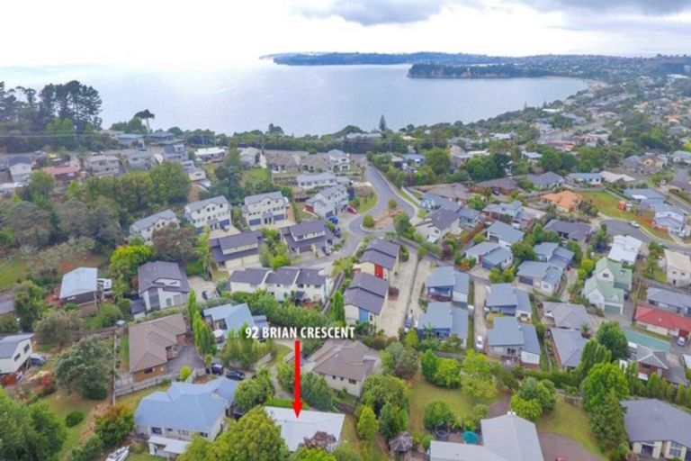 Photo of property in 92 Brian Crescent, Stanmore Bay, Whangaparaoa, 0932