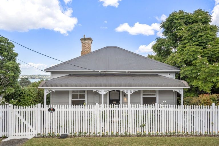 Photo of property in 68 Palmerston Road, Birkenhead, Auckland, 0626