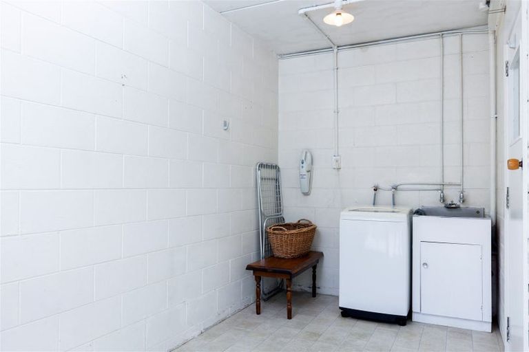 Photo of property in 103b Milton Terrace, Picton, 7220