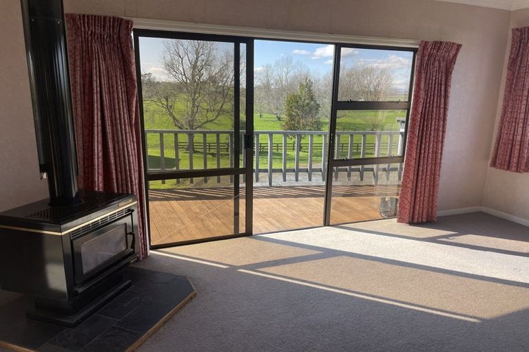 Photo of property in 294 Tuhikaramea Road, Temple View, Hamilton, 3290