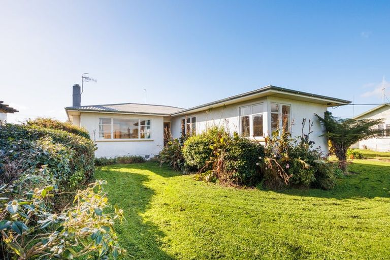 Photo of property in 41 Hedges Street, Sanson, 4817