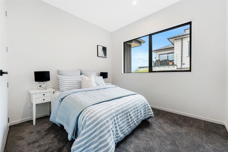 Photo of property in 22 Bella Vista Drive, Gulf Harbour, Whangaparaoa, 0930