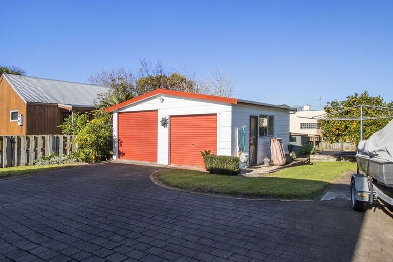 Photo of property in 12 Giles Way, Tanners Point, Katikati, 3177