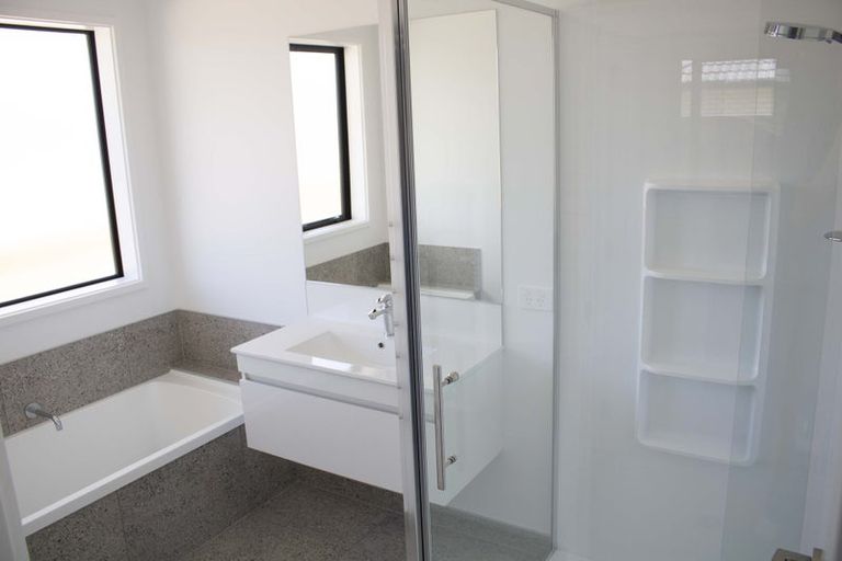 Photo of property in 205 Te Okuroa Drive, Papamoa, 3118