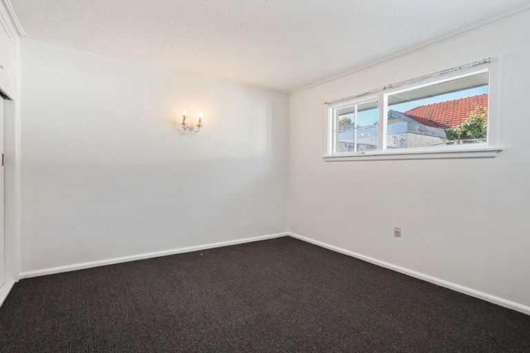 Photo of property in 2/170 Waimairi Road, Ilam, Christchurch, 8041