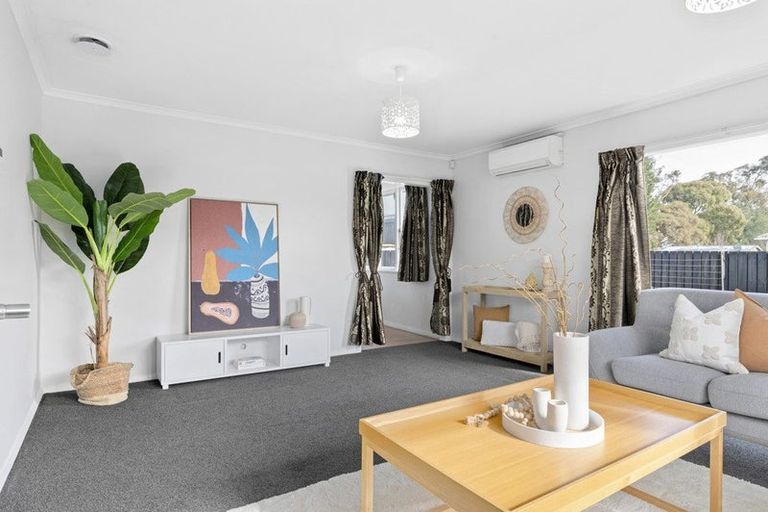 Photo of property in 19 Croall Crescent, St Andrews, Hamilton, 3200