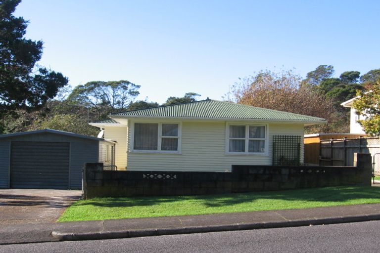 Photo of property in 22 Paewai Road, Glen Eden, Auckland, 0602