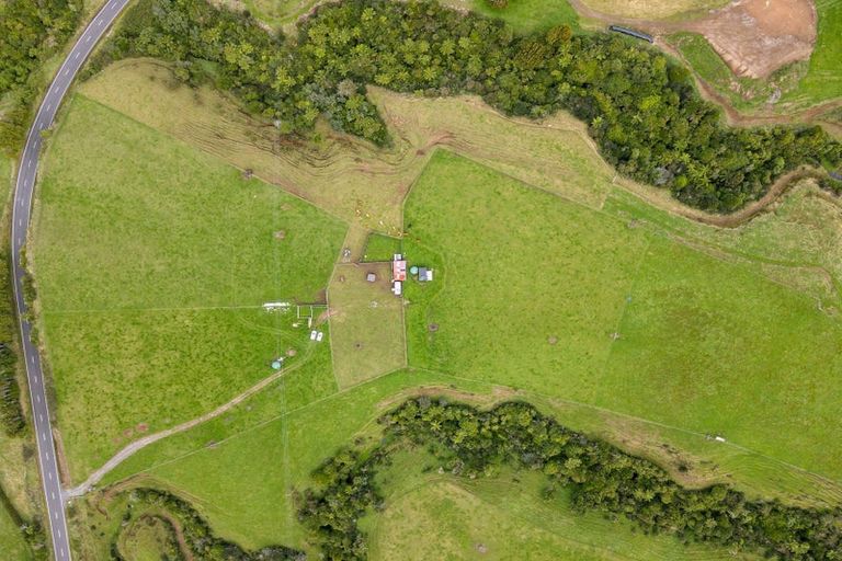 Photo of property in 718 Opunake Road, Cardiff, 4391