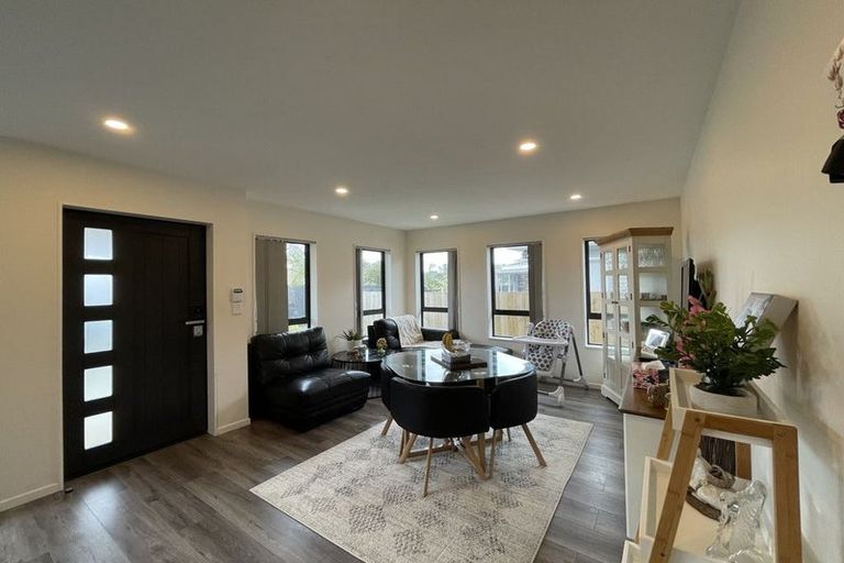 Photo of property in 46a Golfland Drive, Golflands, Auckland, 2013