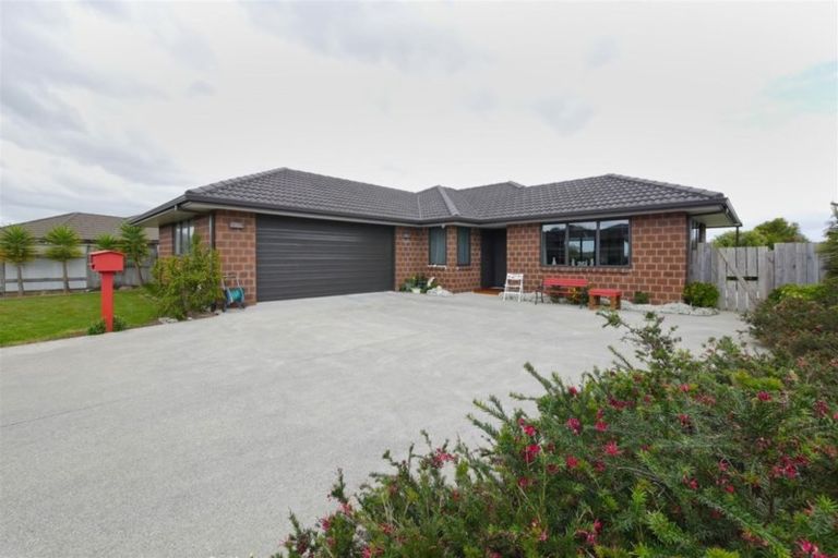 Photo of property in 14 North Crest Drive, Onerahi, Whangarei, 0110