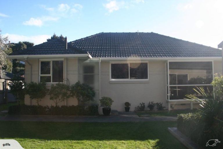 Photo of property in 17 Centaurus Road, Cashmere, Christchurch, 8022