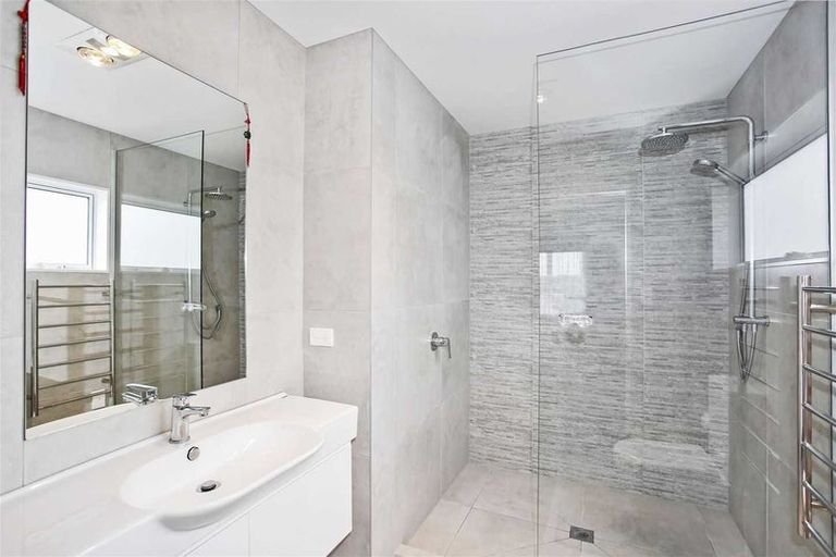 Photo of property in 76a Wellington Street, Pukekohe, 2120