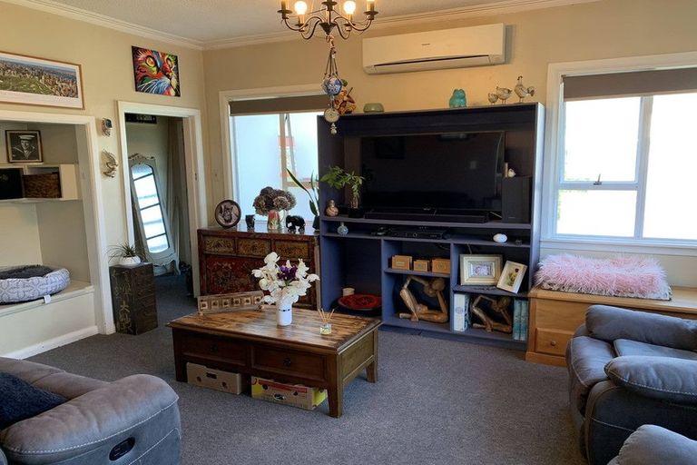 Photo of property in 319 Carrington Street, Vogeltown, New Plymouth, 4310