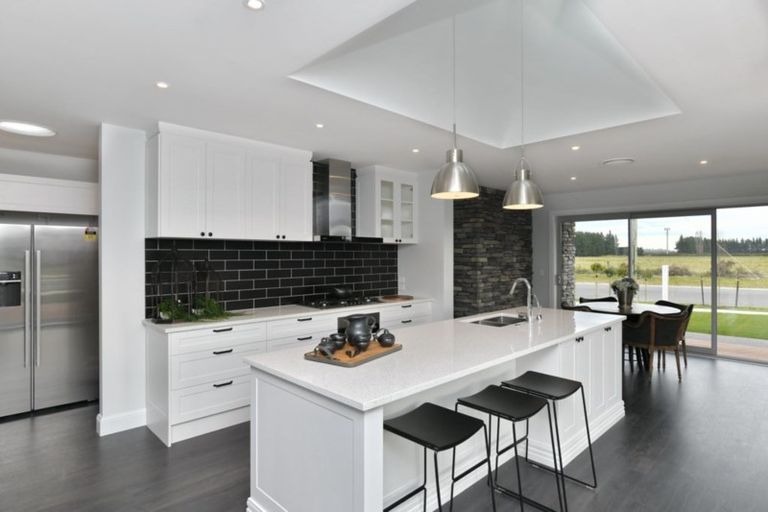 Photo of property in 560 East Maddisons Road, Rolleston, 7615