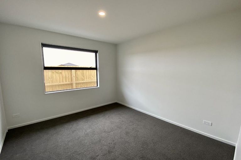 Photo of property in 26 Bill Hammond Drive, Belfast, 8051
