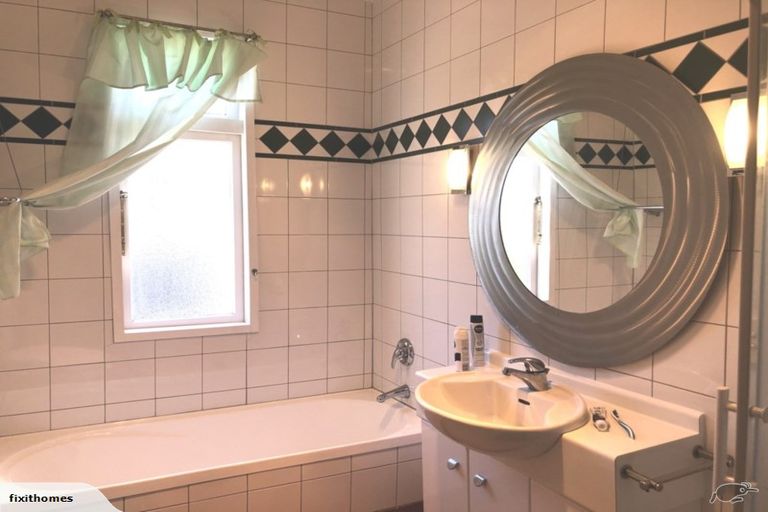 Photo of property in 337 Waterloo Road, Waterloo, Lower Hutt, 5011