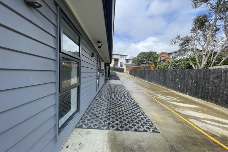 Photo of property in 10 Arataki Way, Glen Eden, Auckland, 0602