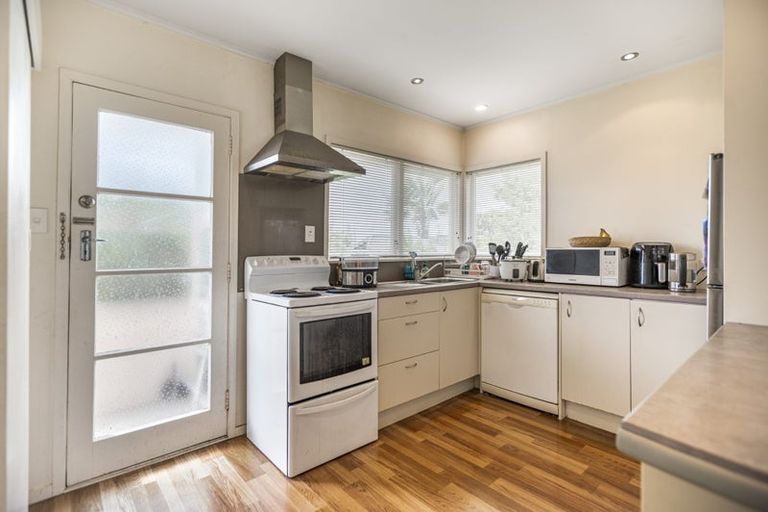 Photo of property in 53 Shakespeare Road, Bluff Hill, Napier, 4110