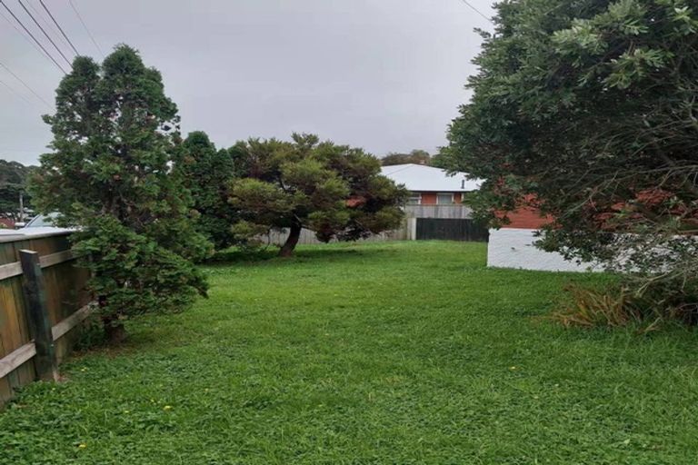 Photo of property in 28 Durham Street, Cannons Creek, Porirua, 5024