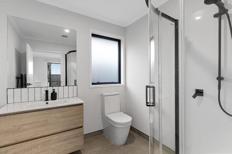 Photo of property in 37 Lockerbie Street, Morrinsville, 3300