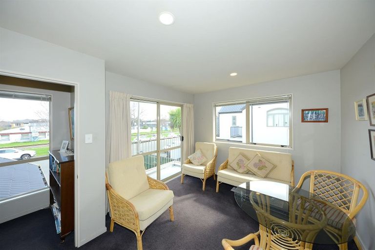 Photo of property in 16 Mona Vale Avenue, Riccarton, Christchurch, 8011