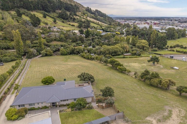 Photo of property in 77 Avoca Valley Road, Heathcote Valley, Christchurch, 8022