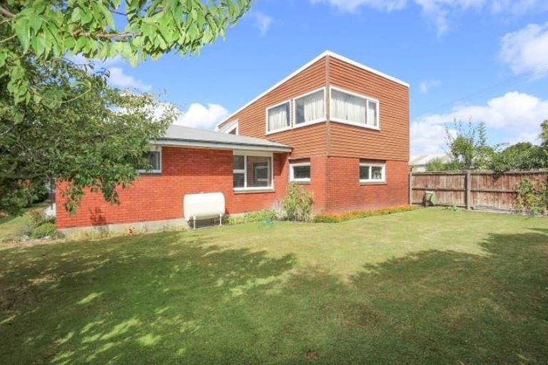 Photo of property in 21 Reading Street, Upper Riccarton, Christchurch, 8041